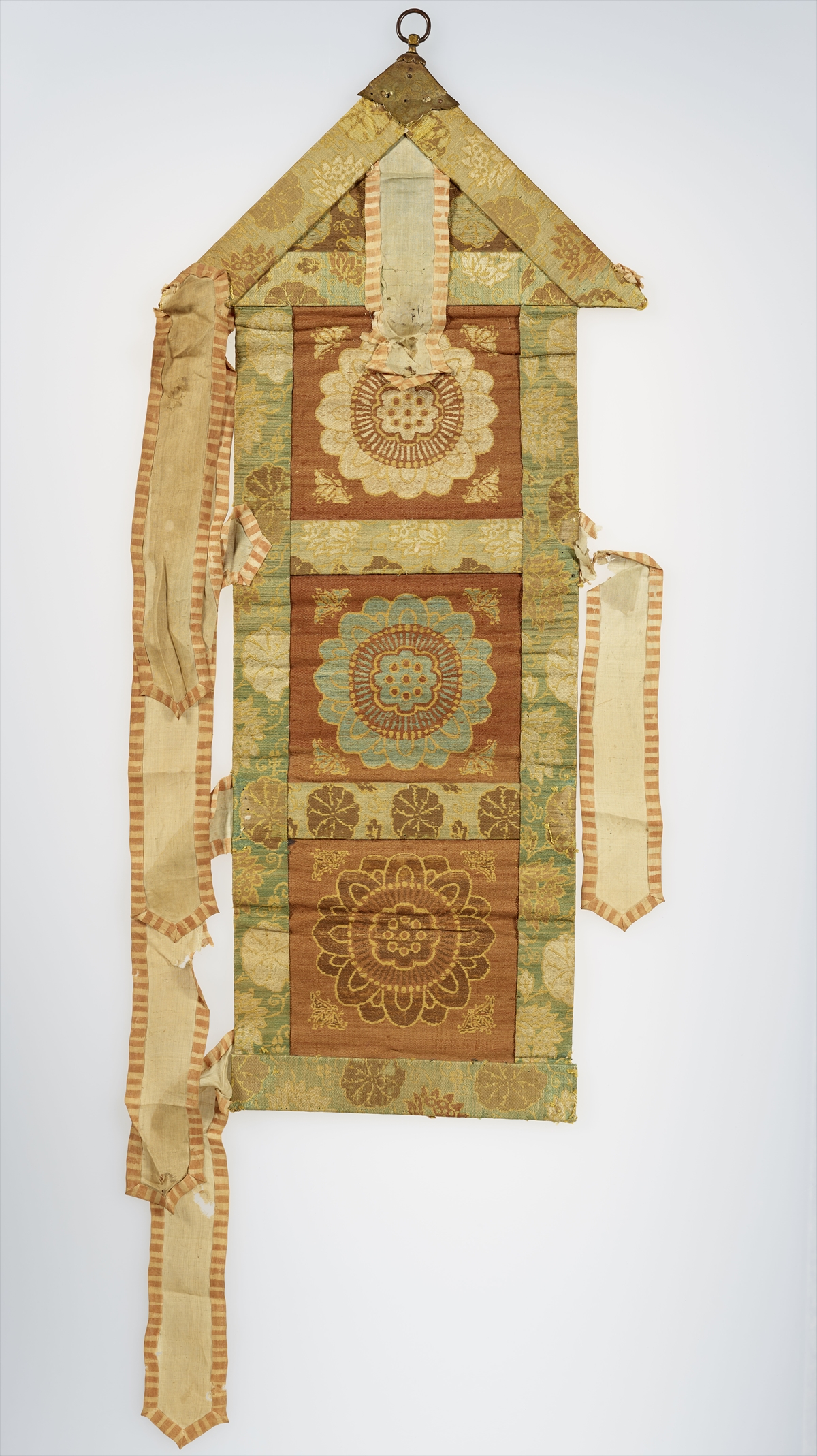 室町時代の絹織物 | 藤田美術館 | FUJITA MUSEUM藤田美術館 | FUJITA 