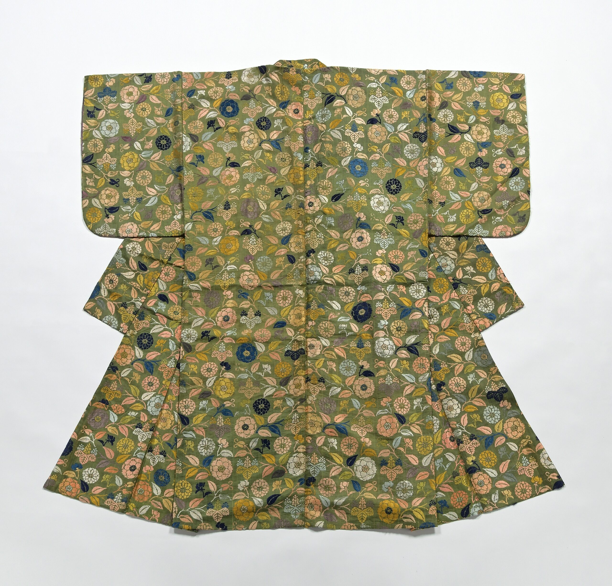 緑地菊唐草文唐織 | 藤田美術館 | FUJITA MUSEUM藤田美術館 | FUJITA