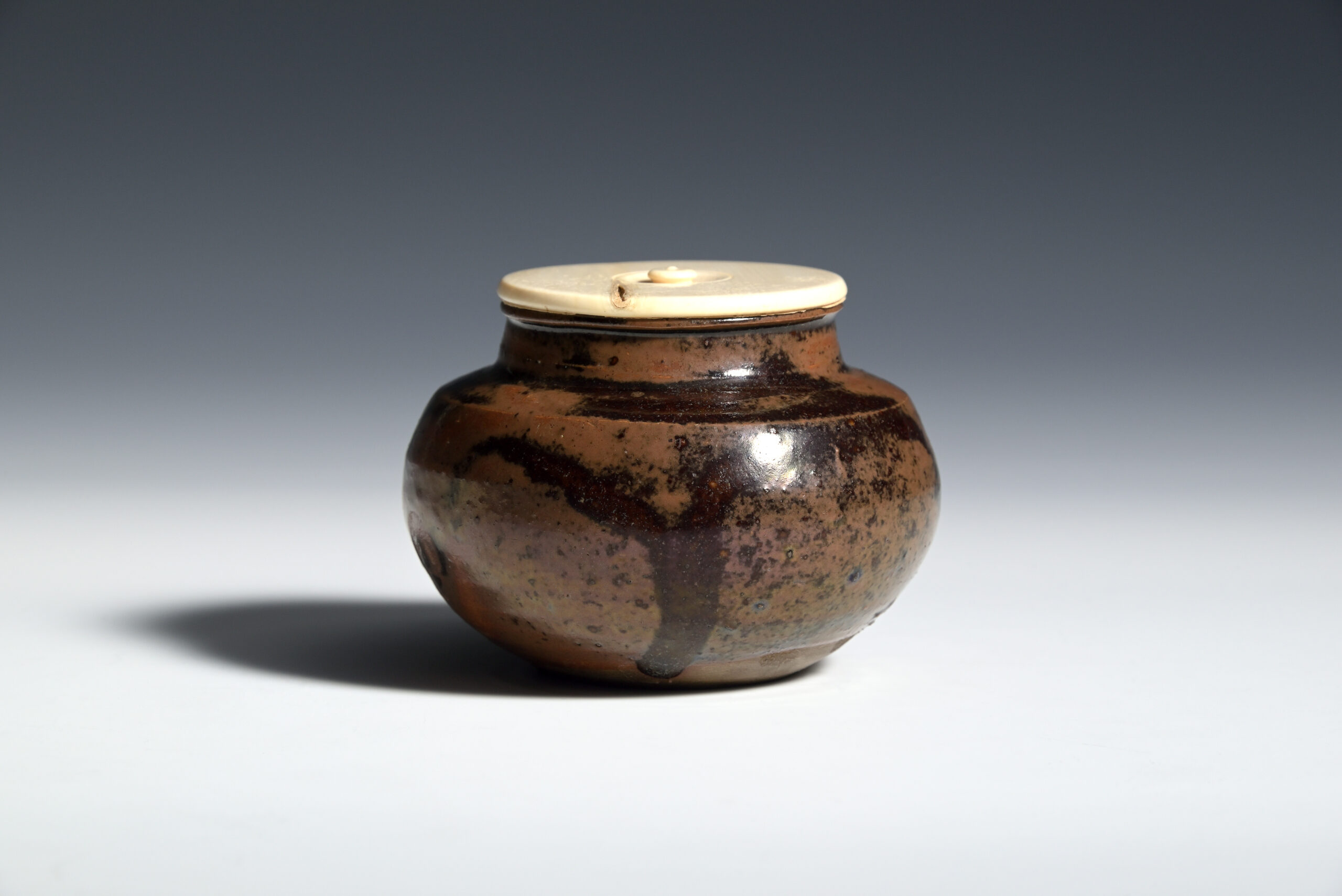 唐物大海茶入 銘 敷津 | 藤田美術館 | FUJITA MUSEUM藤田美術館